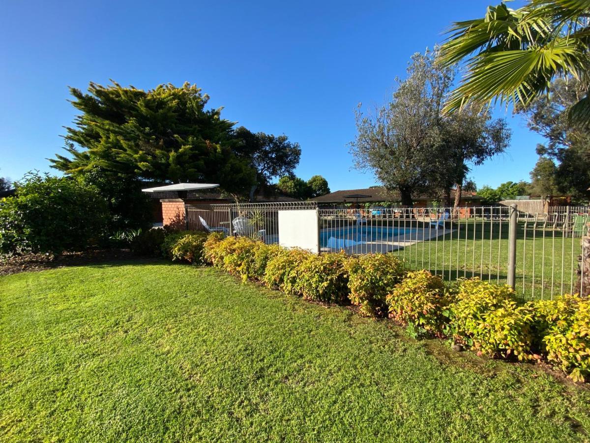 Motel Wingrove Corowa Exterior foto